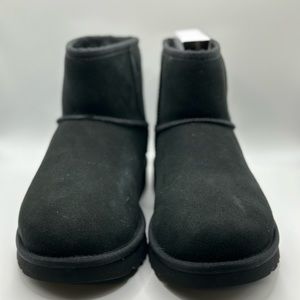 ☃️❄️Ugg w classic mini II size 8 for women ❄️☃️